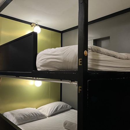 Four Sisters Homestay Bangkok Dış mekan fotoğraf