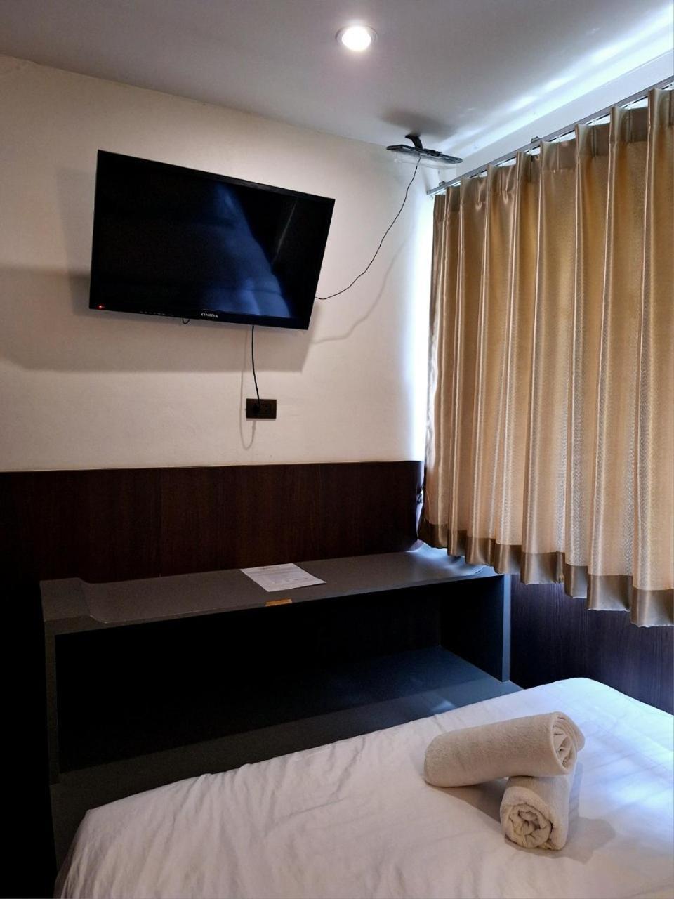 Four Sisters Homestay Bangkok Dış mekan fotoğraf