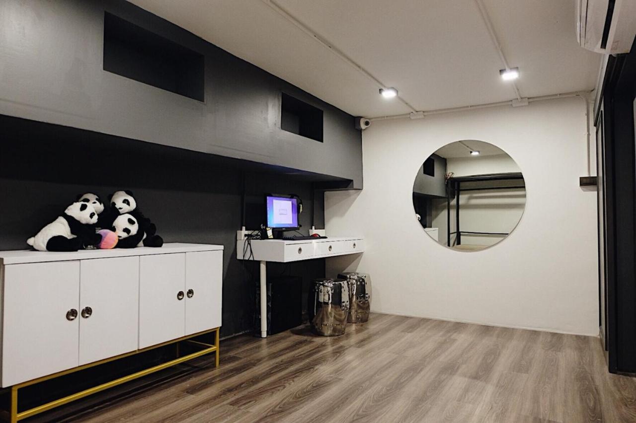 Four Sisters Homestay Bangkok Dış mekan fotoğraf